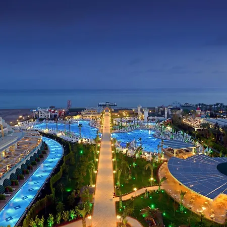 Station touristique Delphin Imperial Lara 5*